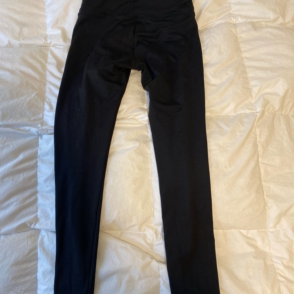 Black Medium leggings!
